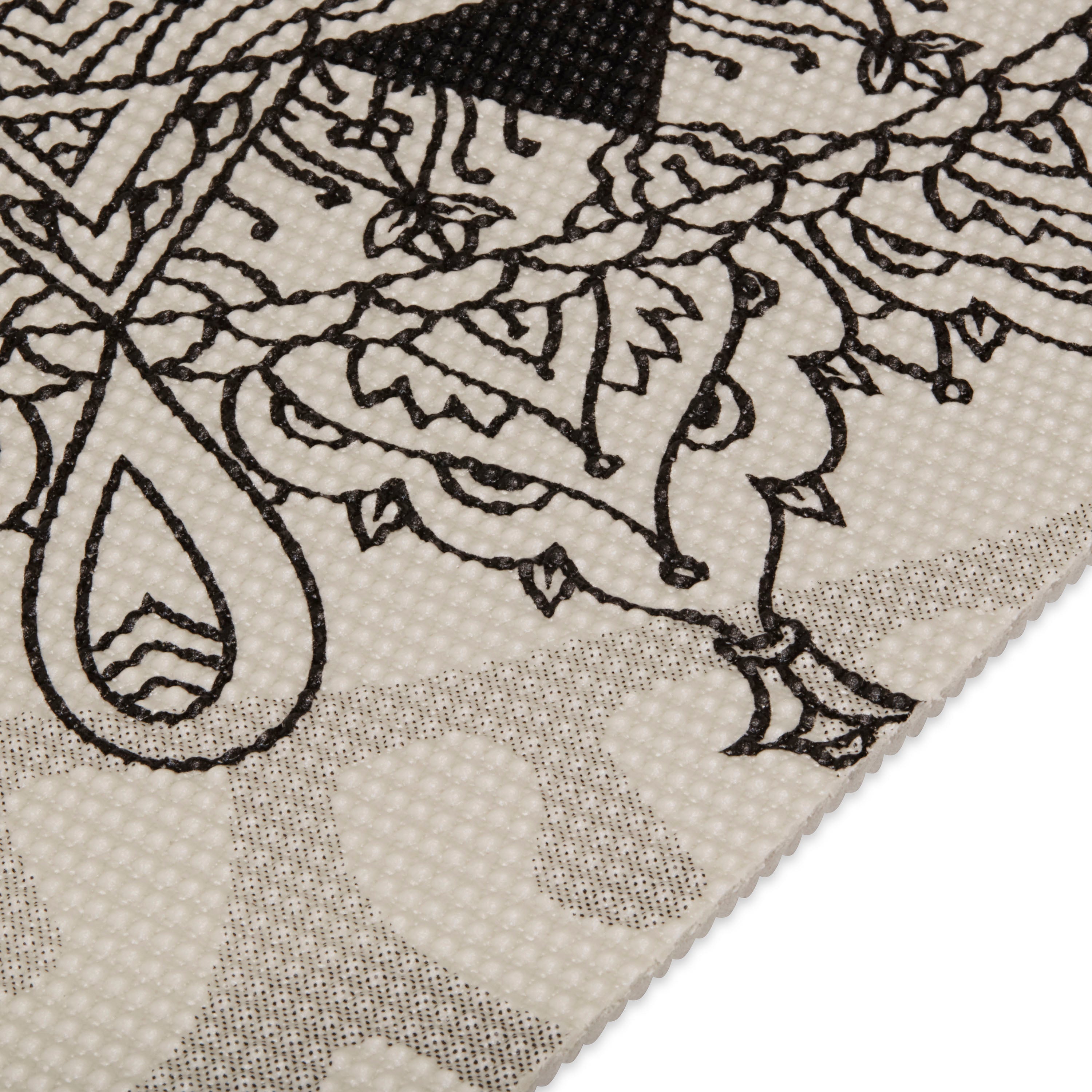 Gaiam Sundial Yoga Mat (5mm) Dovetail closeup